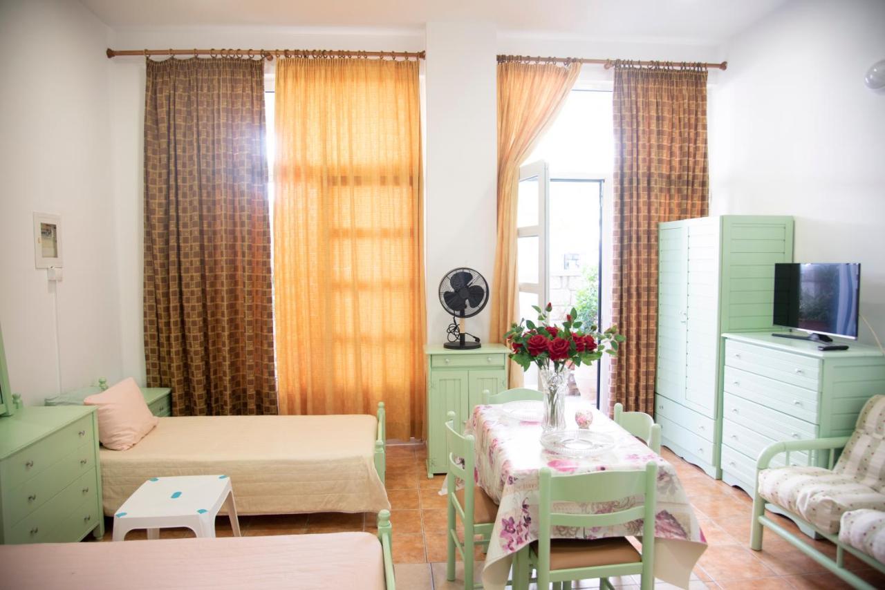 Stavros In Appartement